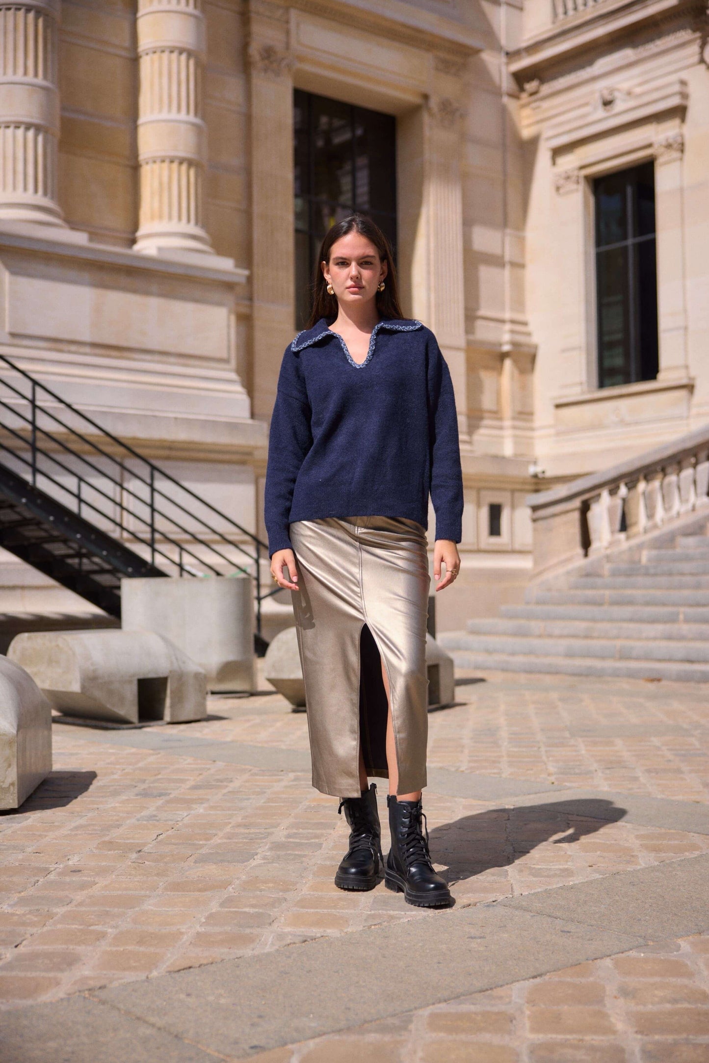 Pull femme bleu marine en laine col brodé détail jean - Olivia
