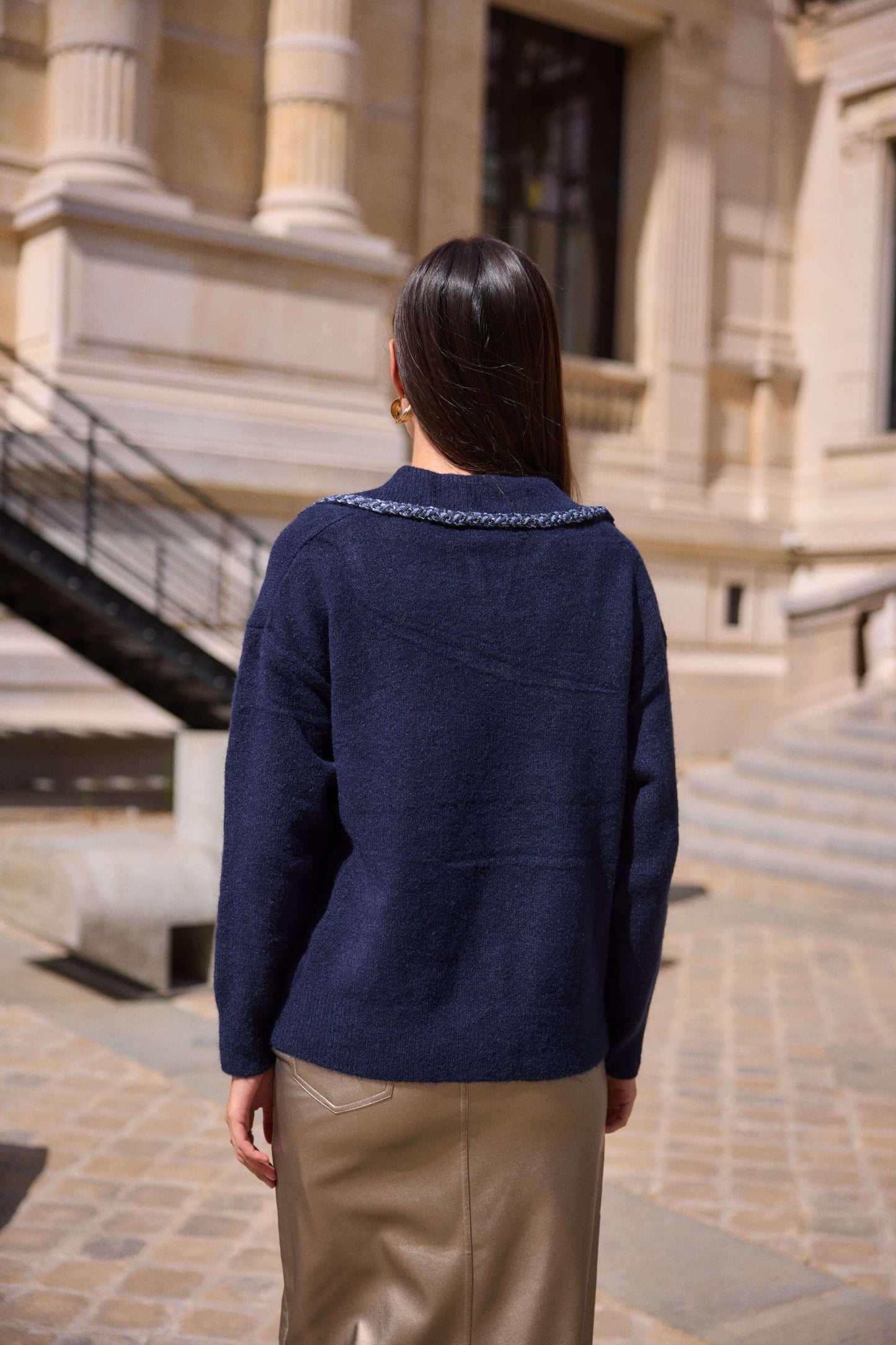 Pull femme bleu marine en laine col brodé détail jean - Olivia