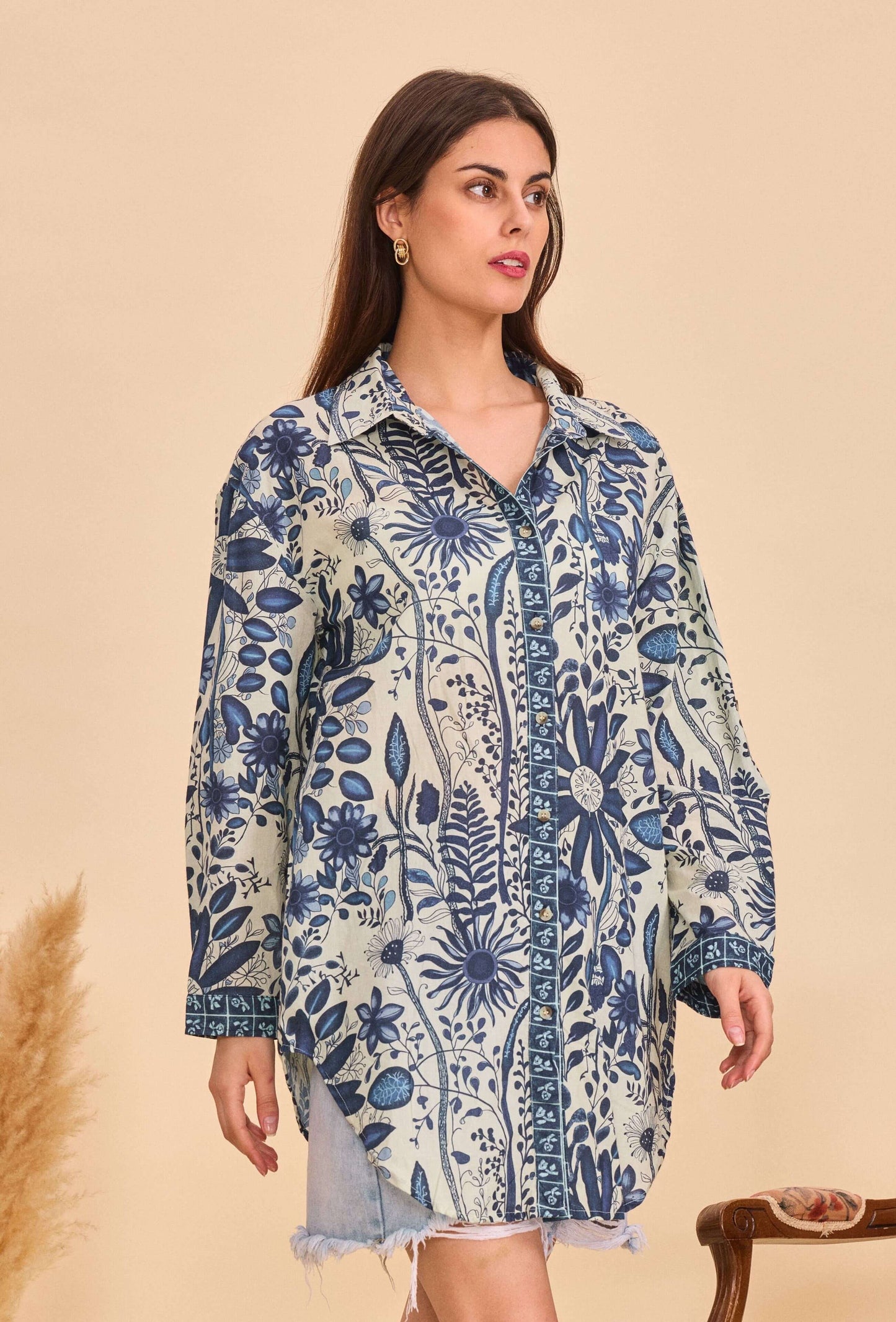 Longue chemise batik en coton bleu - Orice Paris