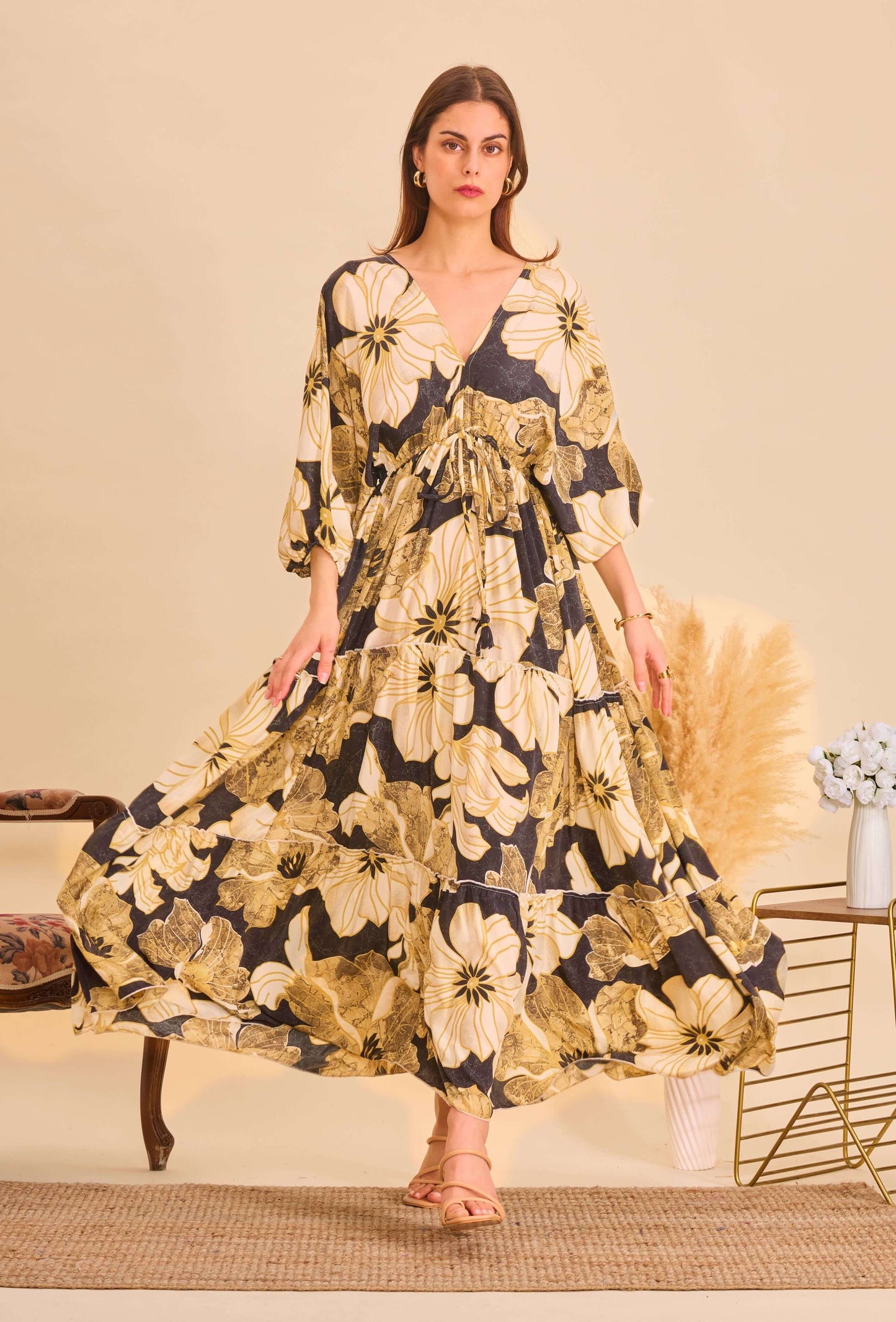 Robe longue en soie à motifs floral noir - Orice Paris