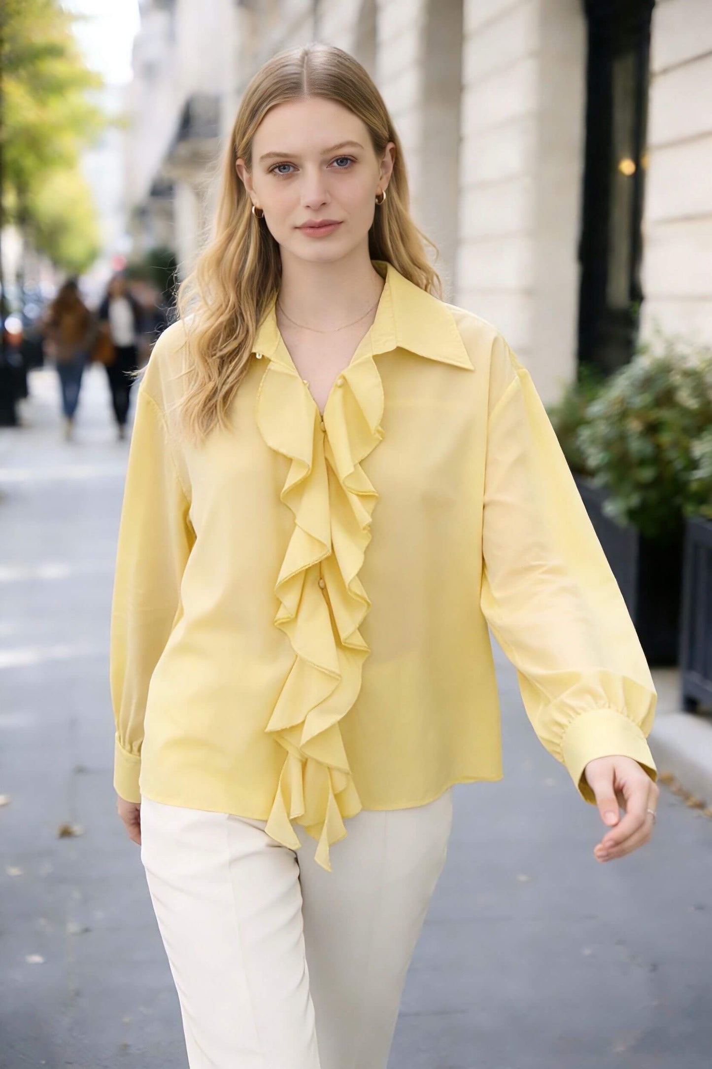 Chemise manches longues classique à volant