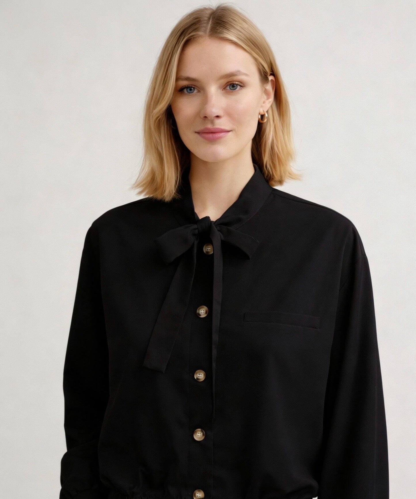 Veste chemise unie à col mao lavallière Noir - Tyna