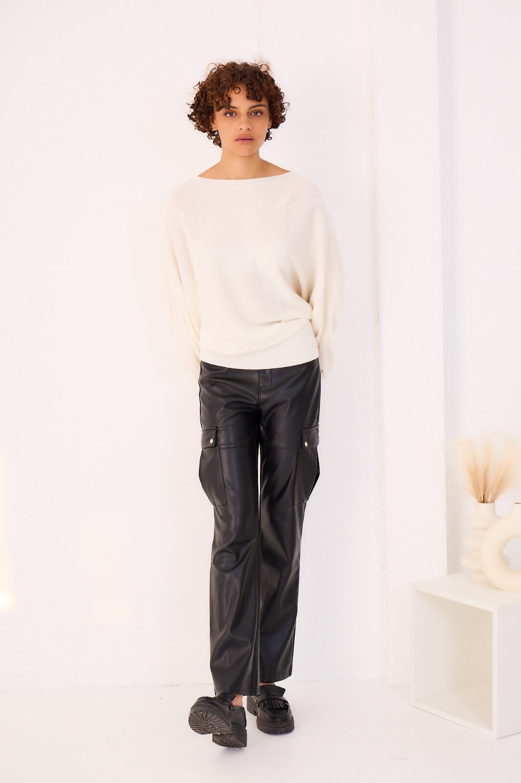 Pantalon Cargo noir similicuir coupe droite - Jalise